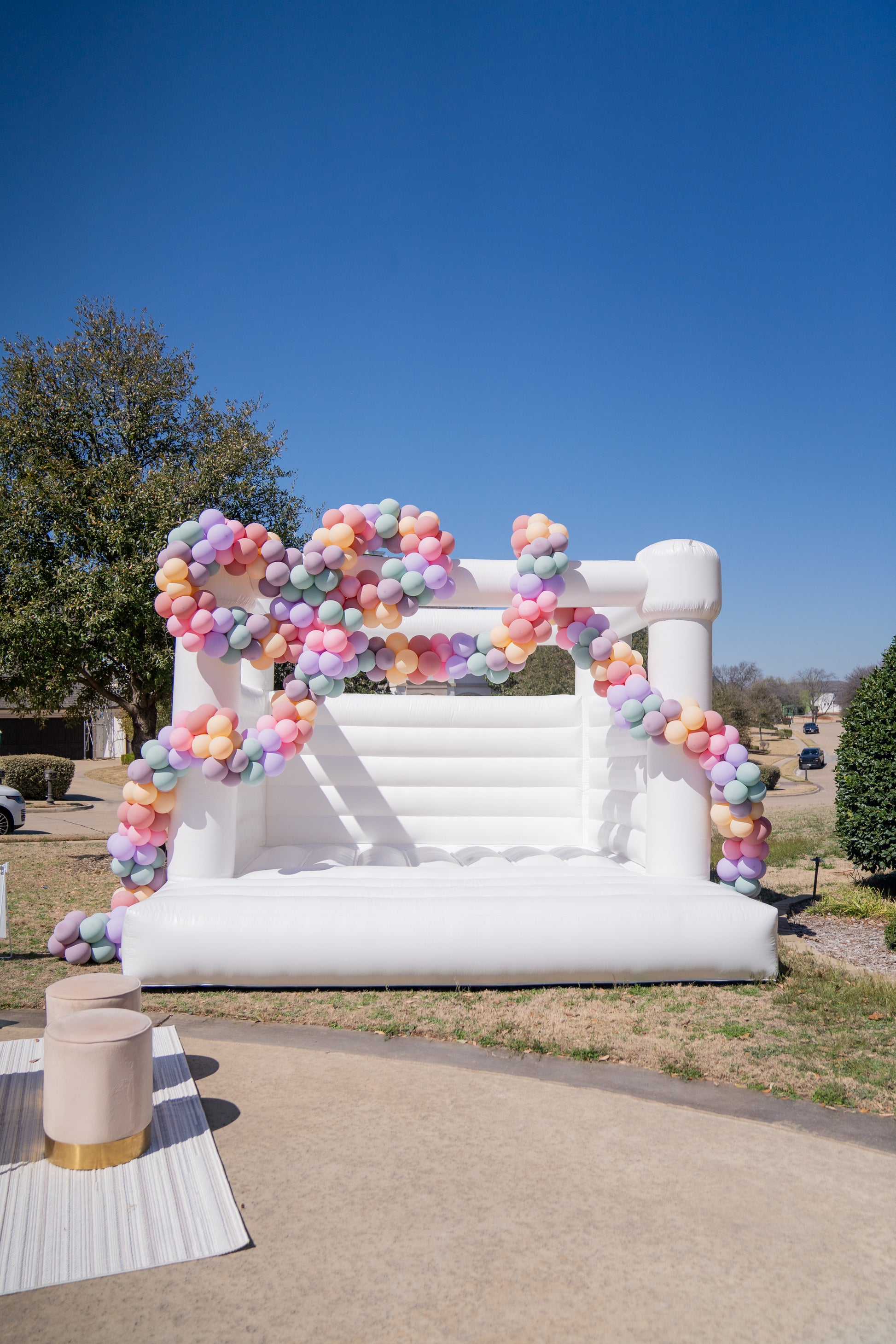 White Bounce House rental in Dallas Fort Worth Metroplex area.
