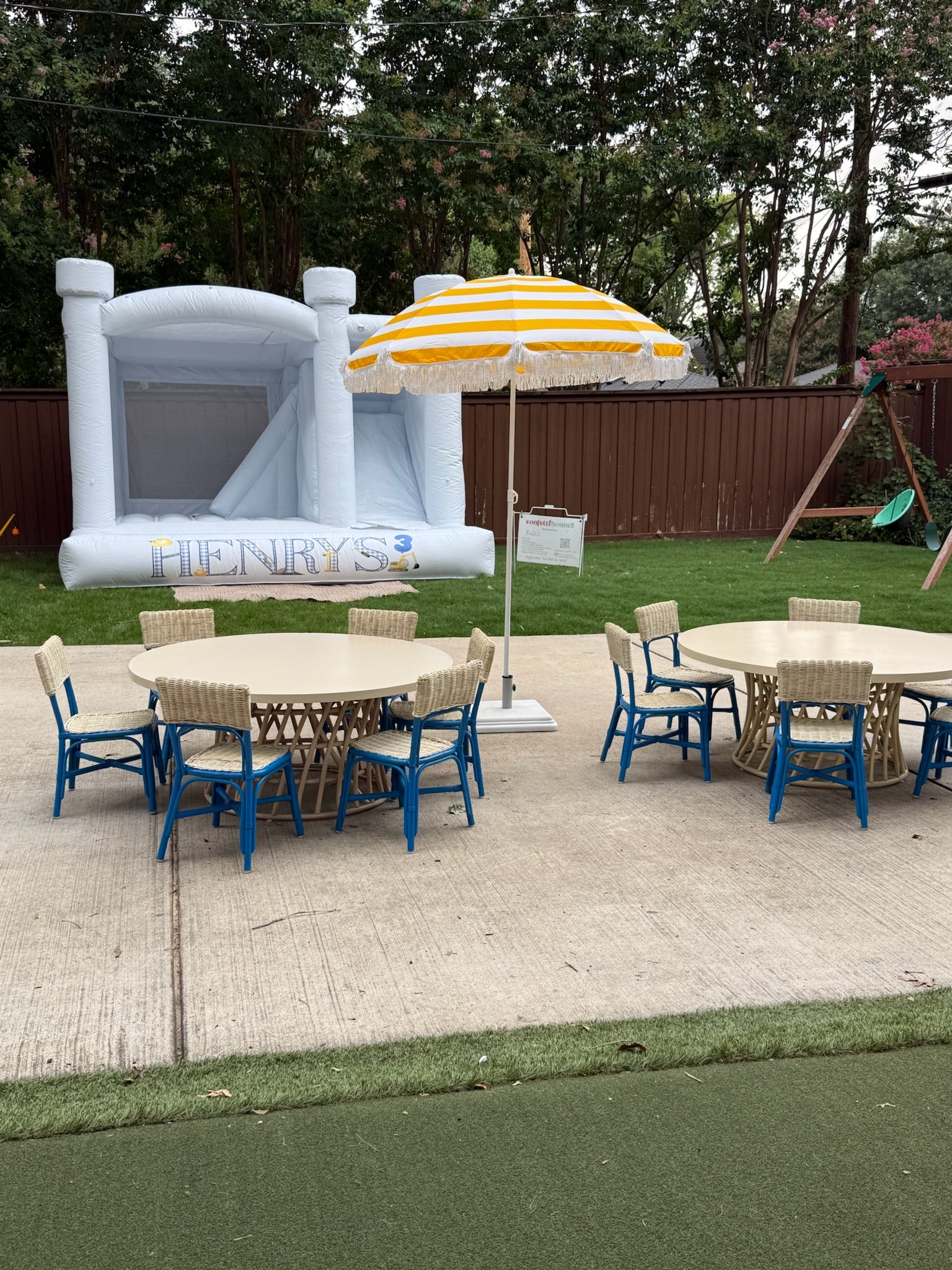 modern pastel blue bounce house 
Modern bounce house 
Kids seating 